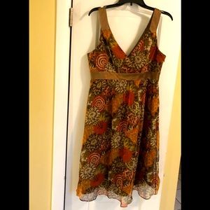 Lovely NWT Size 12 Sleeveless LaundryShellI Segal